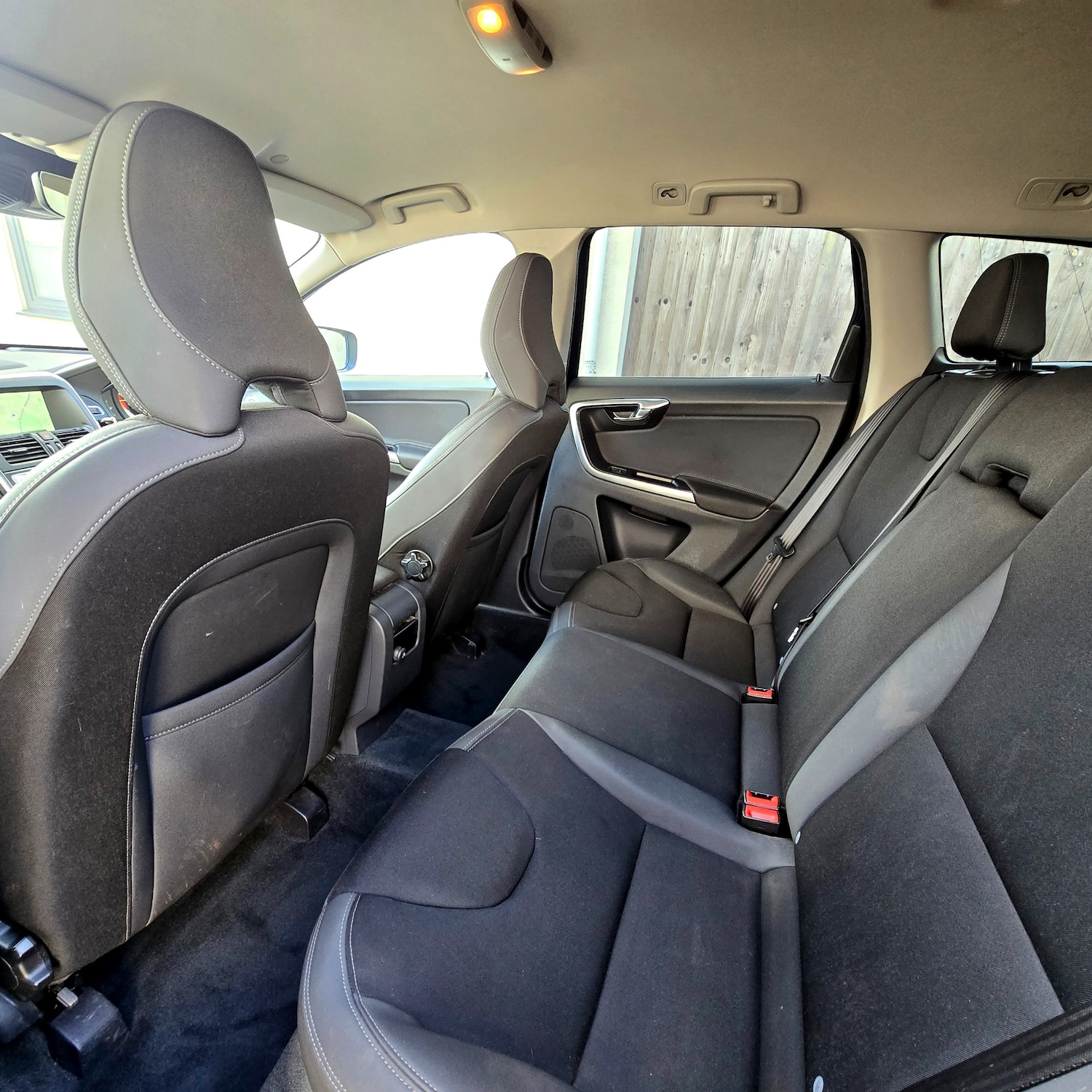 Used Volvo XC60 2014 for sale - 77729860: Photo 13