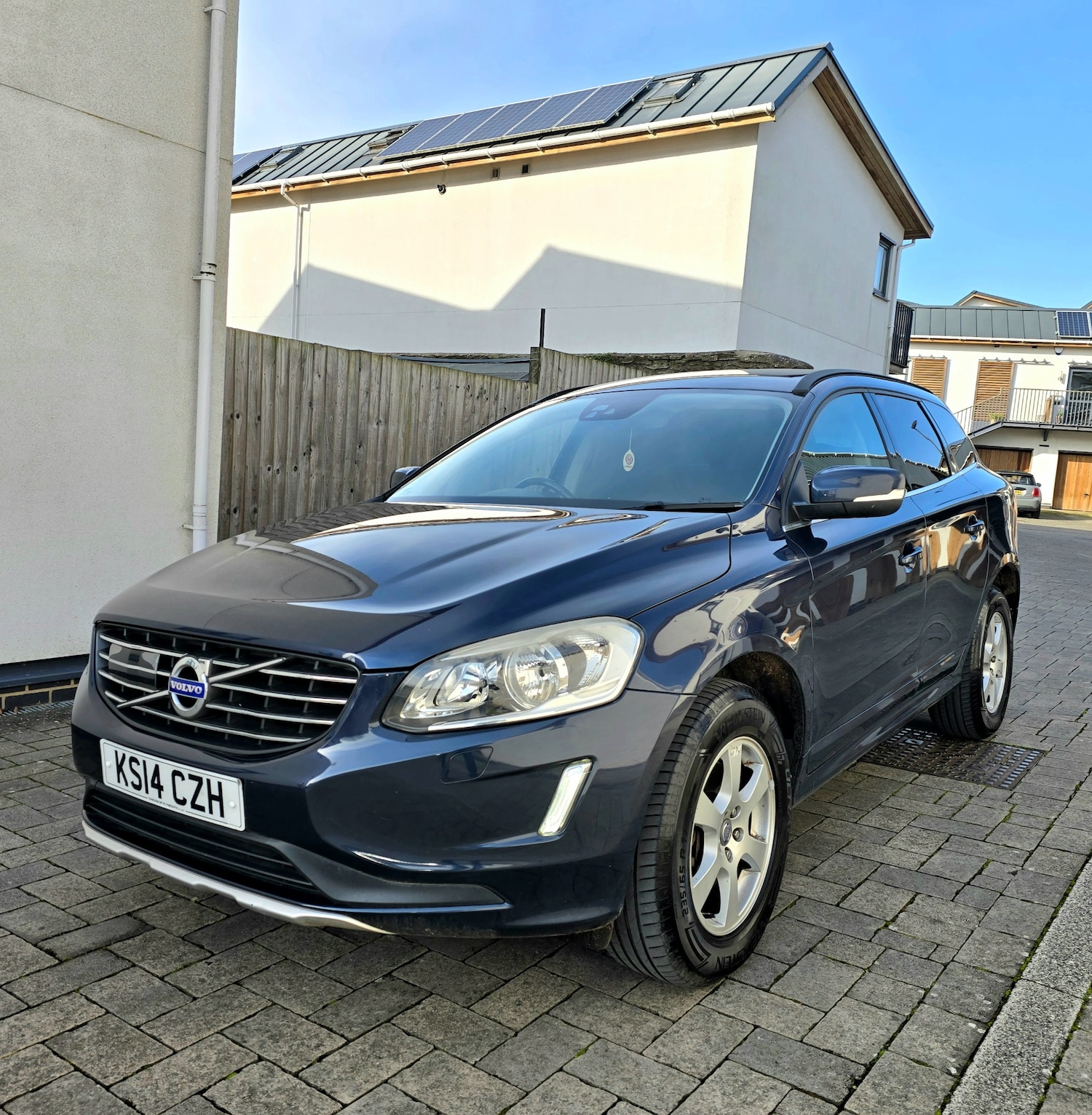 Used Volvo XC60 2014 for sale - 77729860: Photo 5