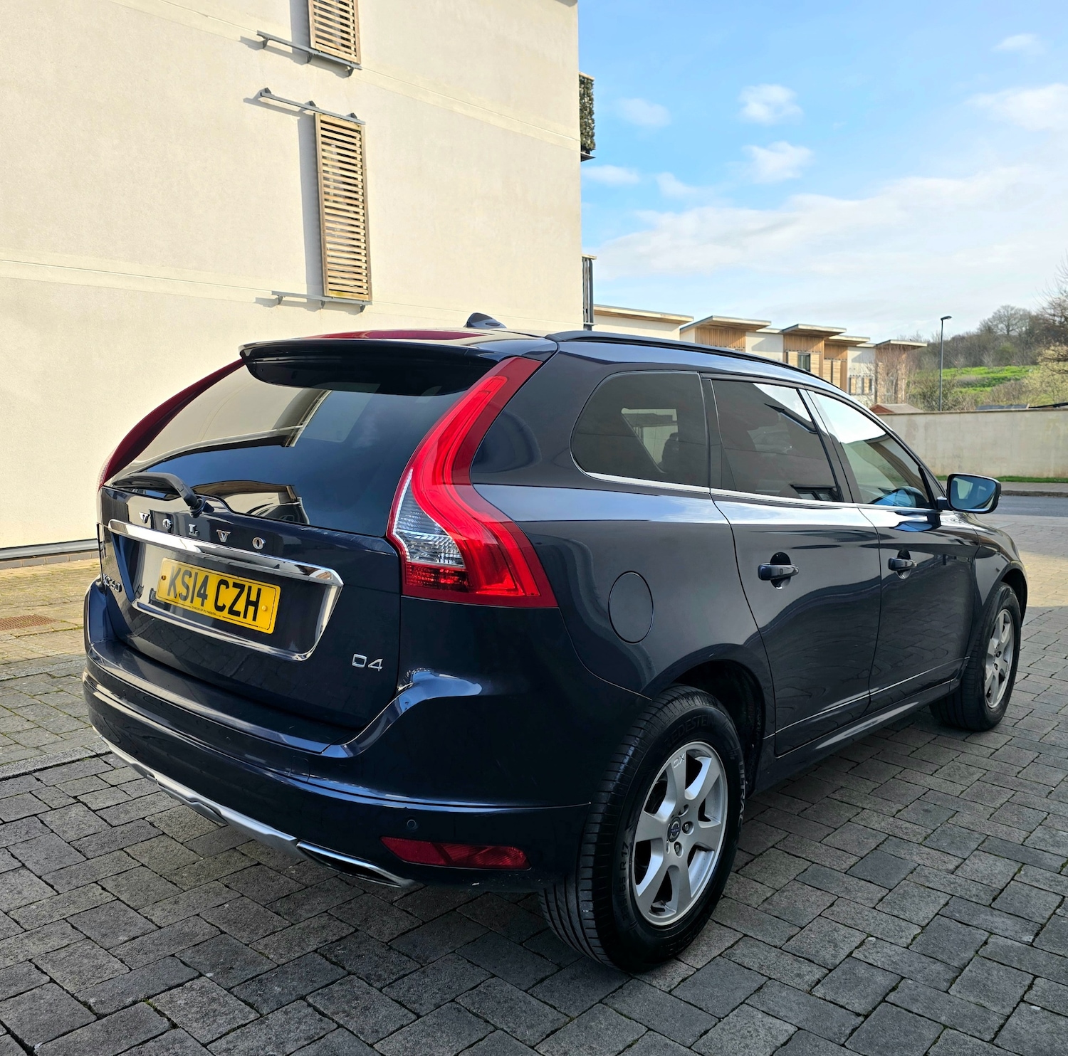 Used Volvo XC60 2014 for sale - 77729860: Photo 8
