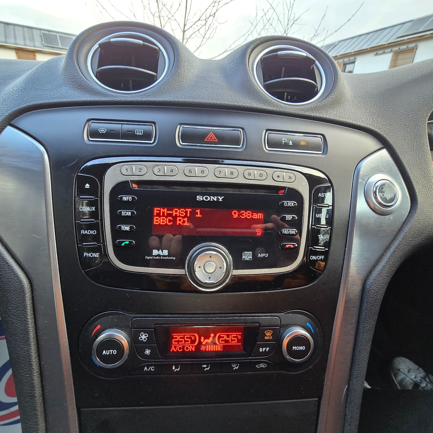 Used Ford Mondeo 2010 for sale - 77251421: Photo 12