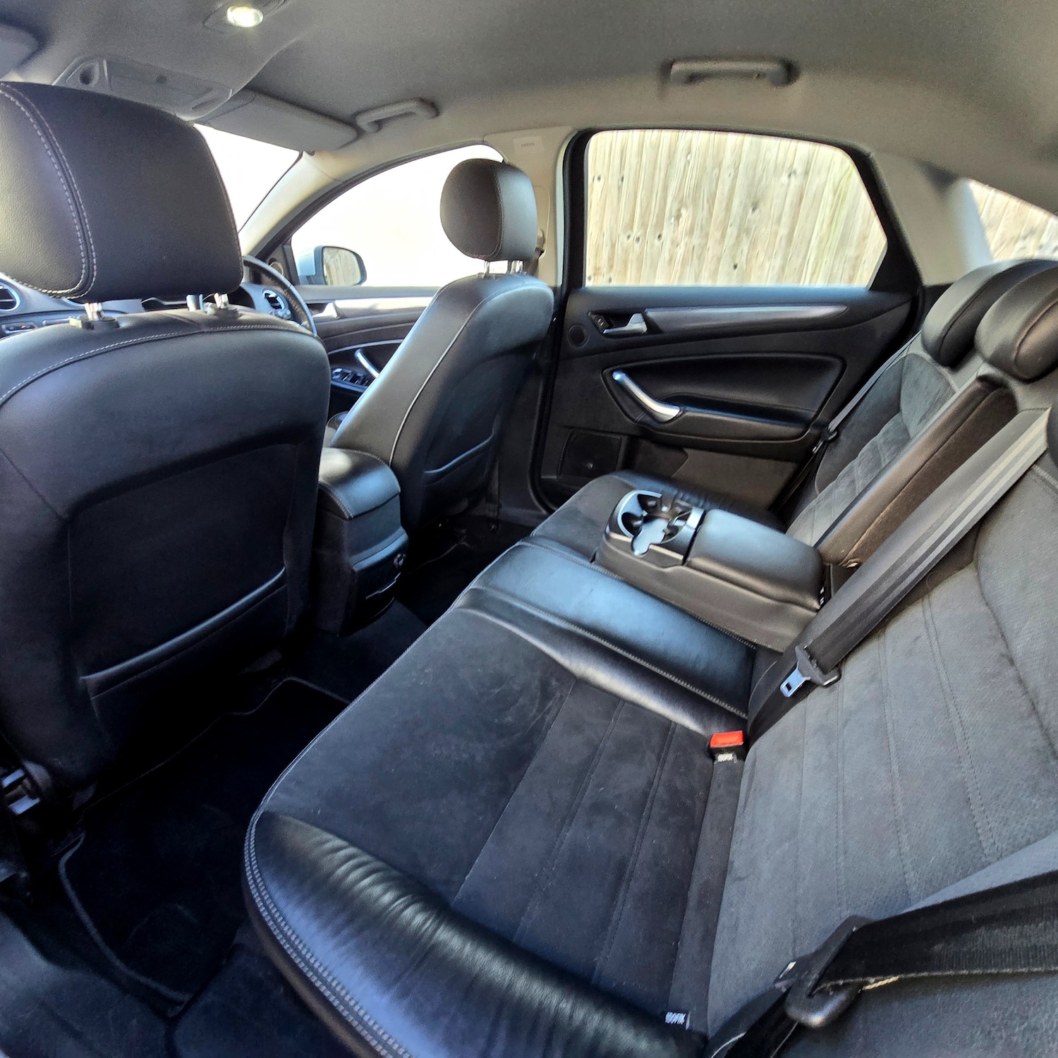 Used Ford Mondeo 2010 for sale - 77251421: Photo 15