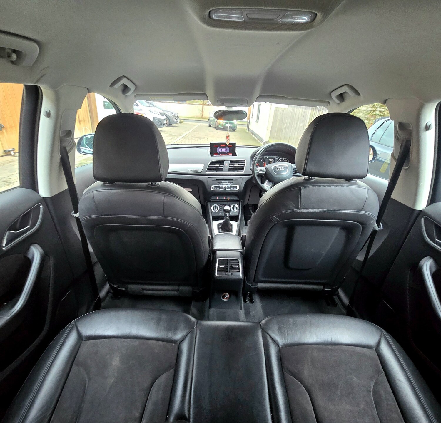 Used Audi Q3 2012 for sale - 77340600: Photo 11