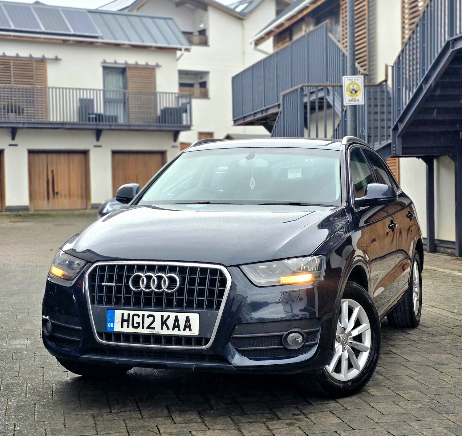 Used Audi Q3 2012 for sale - 77340600: Photo 2