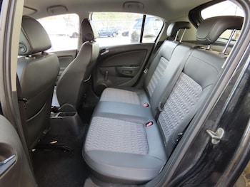 Used Vauxhall Corsa 2012 for sale - 76423457: Photo