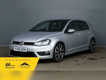 Used Volkswagen Golf 2016 for sale - 76399092: Photo