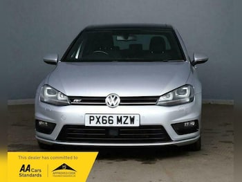 Used Volkswagen Golf 2016 for sale - 76399092: Photo