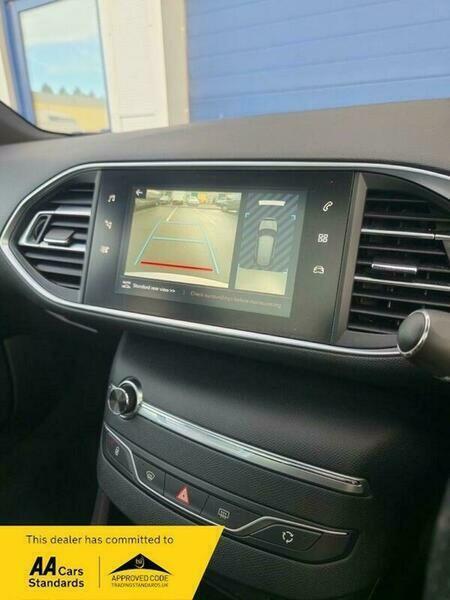 Used Peugeot 308 2017 for sale - 76398762: Photo 10