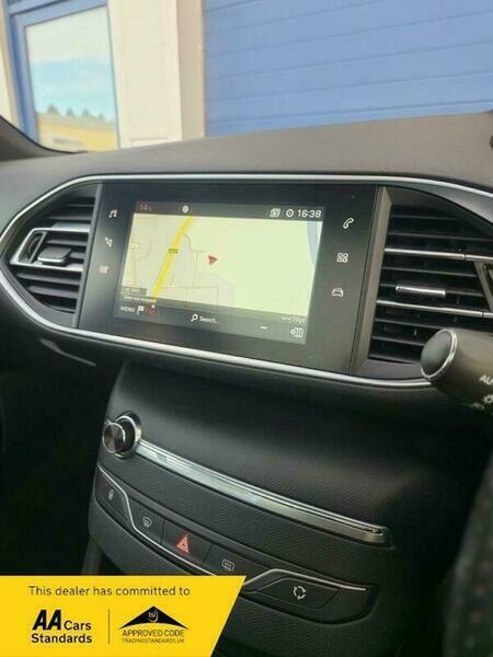 Used Peugeot 308 2017 for sale - 76398762: Photo 11