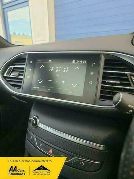 Used Peugeot 308 2017 for sale - 76996068: Photo 15