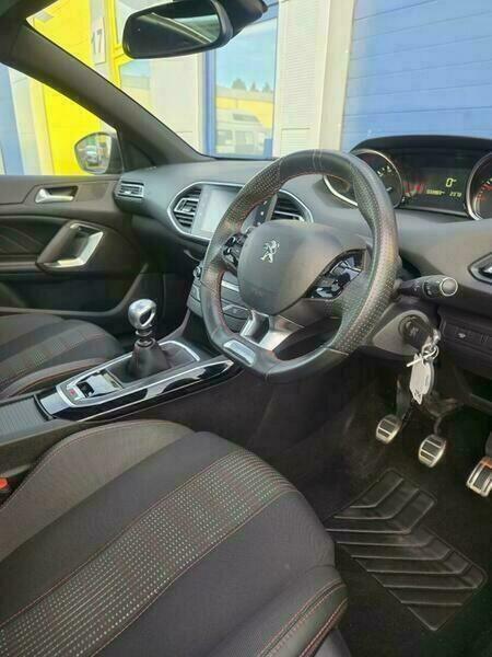 Used Peugeot 308 2017 for sale - 76996068: Photo 36