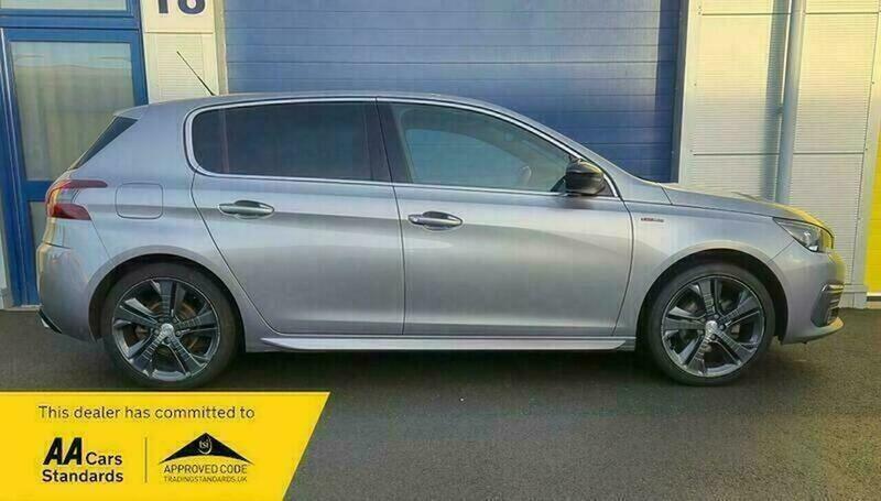 Used Peugeot 308 2017 for sale - 76996068: Photo 9