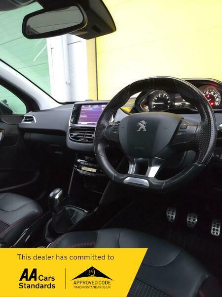 Used Peugeot 2008 2017 for sale - 76399000: Photo 3