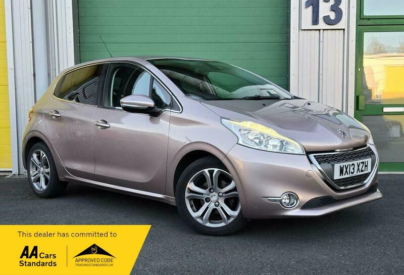 Used Peugeot 208 2013 for sale - 76398218: Photo 1