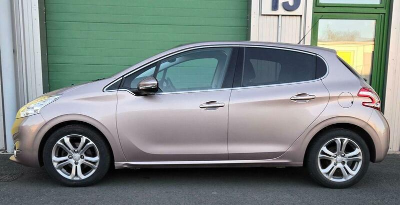 Used Peugeot 208 2013 for sale - 76398218: Photo 10