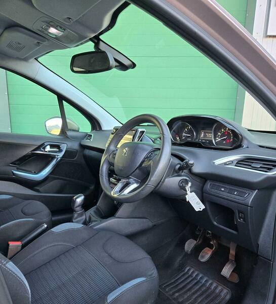 Used Peugeot 208 2013 for sale - 76398218: Photo 19