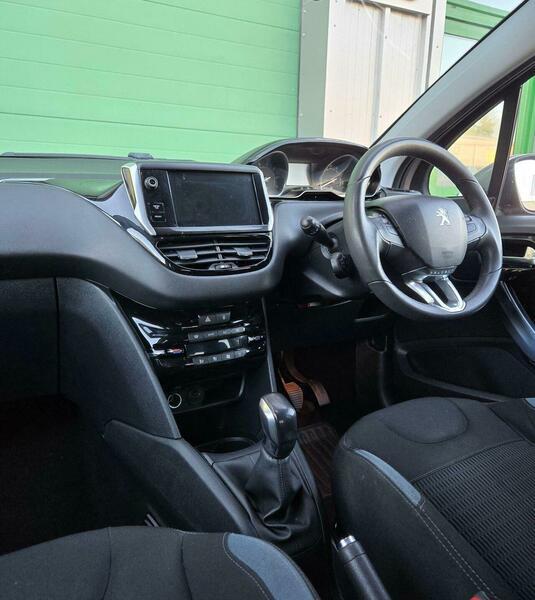 Used Peugeot 208 2013 for sale - 76398218: Photo 22
