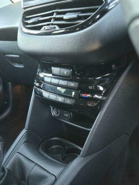 Used Peugeot 208 2013 for sale - 76398218: Photo 25