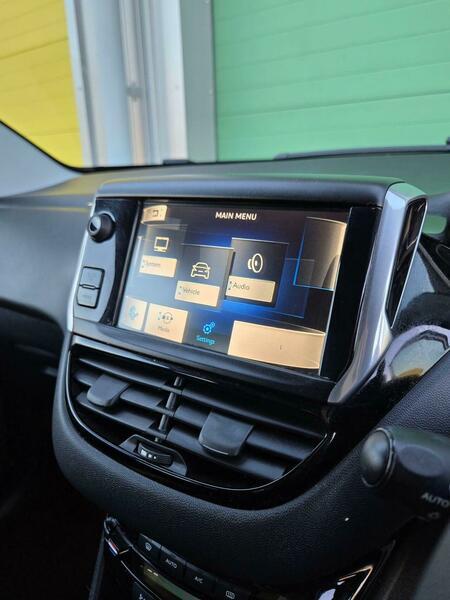 Used Peugeot 208 2013 for sale - 76398218: Photo 32