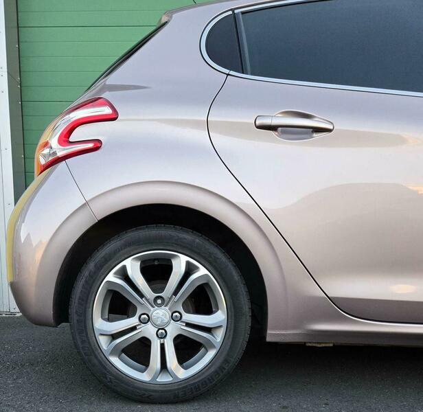 Used Peugeot 208 2013 for sale - 76398218: Photo 5