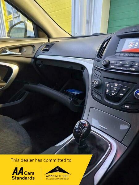 Used Vauxhall Insignia 2014 for sale - 76399258: Photo 21