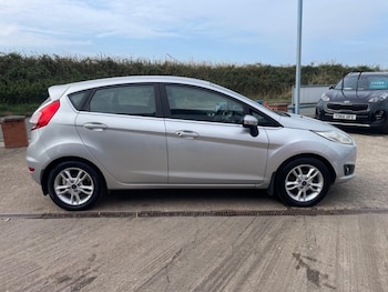 Used Ford Fiesta 2015 for sale - 75676162: Photo