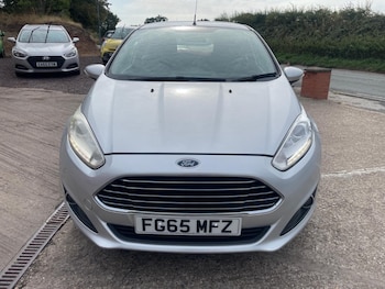 Used Ford Fiesta 2015 for sale - 75676162: Photo