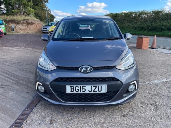 Used Hyundai i10 2015 for sale - 75572880: Photo 4