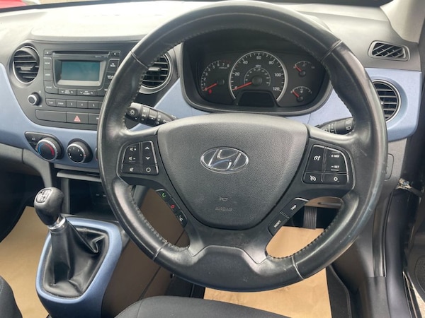 Used Hyundai i10 2015 for sale - 75572880: Photo 6
