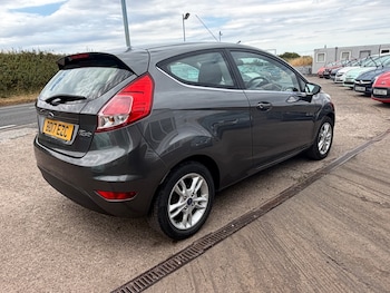 Used Ford Fiesta 2017 for sale - 79320564: Photo