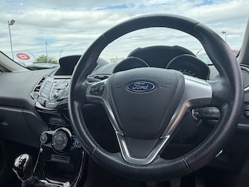 Used Ford Fiesta 2017 for sale - 79320564: Photo