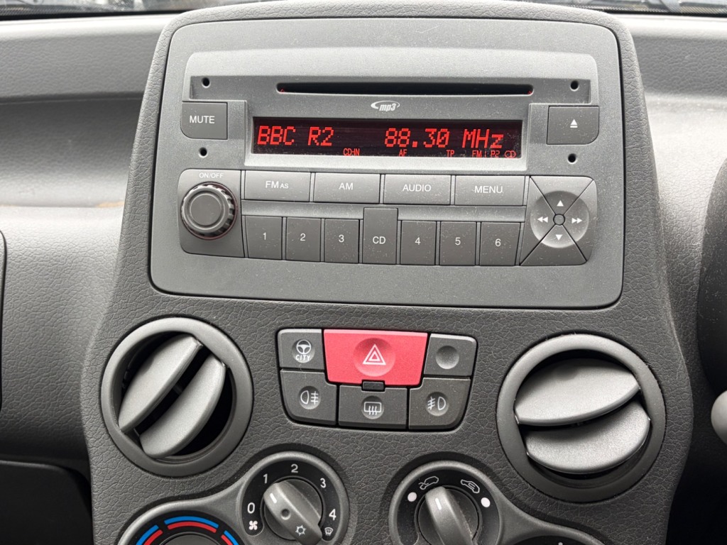 Used Fiat Panda 2011 for sale - 77603535: Photo 9