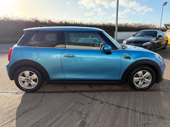 Used MINI Hatch 2015 for sale - 77006601: Photo