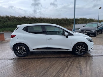 Used Renault Clio 2019 for sale - 75789718: Photo
