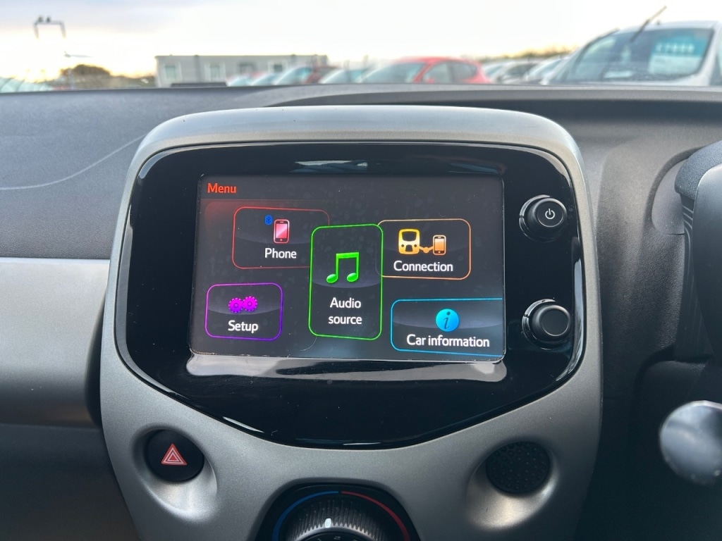 Used Peugeot 108 2017 for sale - 76590657: Photo 8