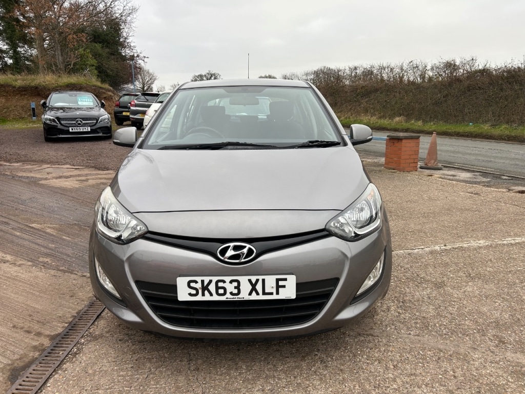Used Hyundai i20 2013 for sale - 77287259: Photo 4