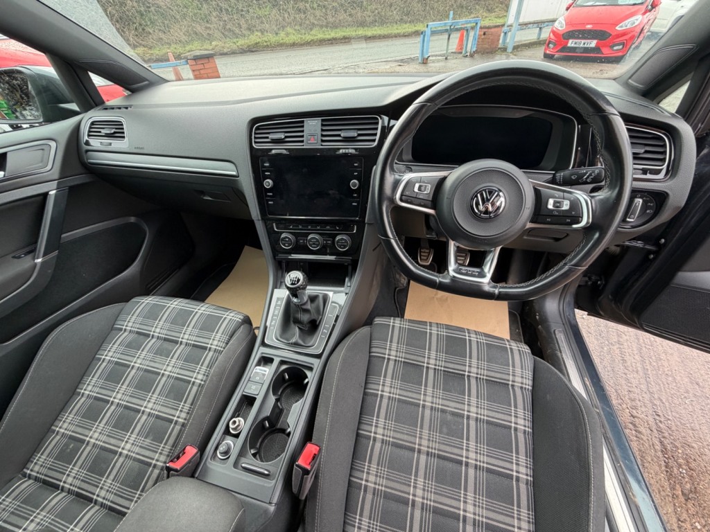 Used Volkswagen Golf 2018 for sale - 77482324: Photo 25
