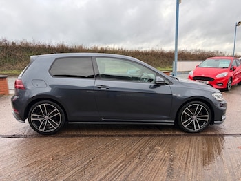 Used Volkswagen Golf 2018 for sale - 77482324: Photo