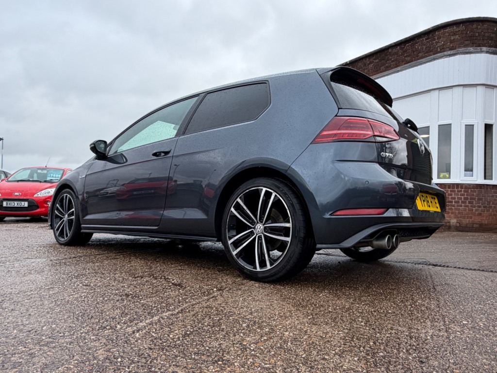 Used Volkswagen Golf 2018 for sale - 77482324: Photo 6