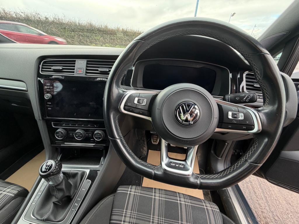 Used Volkswagen Golf 2018 for sale - 77482324: Photo 8