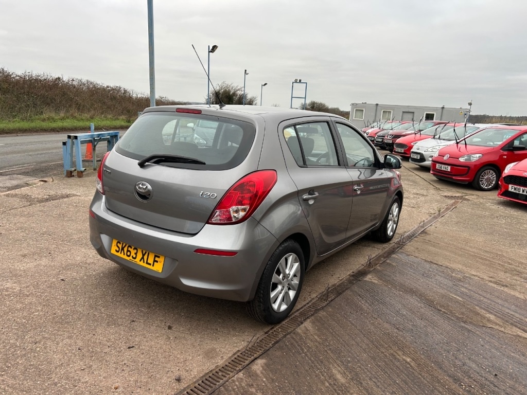 Used Hyundai i20 2013 for sale - 77187661: Photo 9