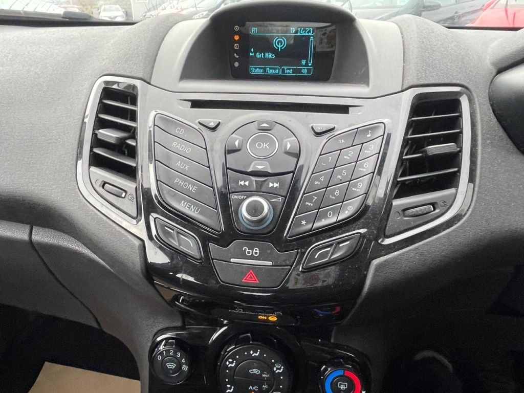 Used Ford Fiesta 2015 for sale - 76836120: Photo 9