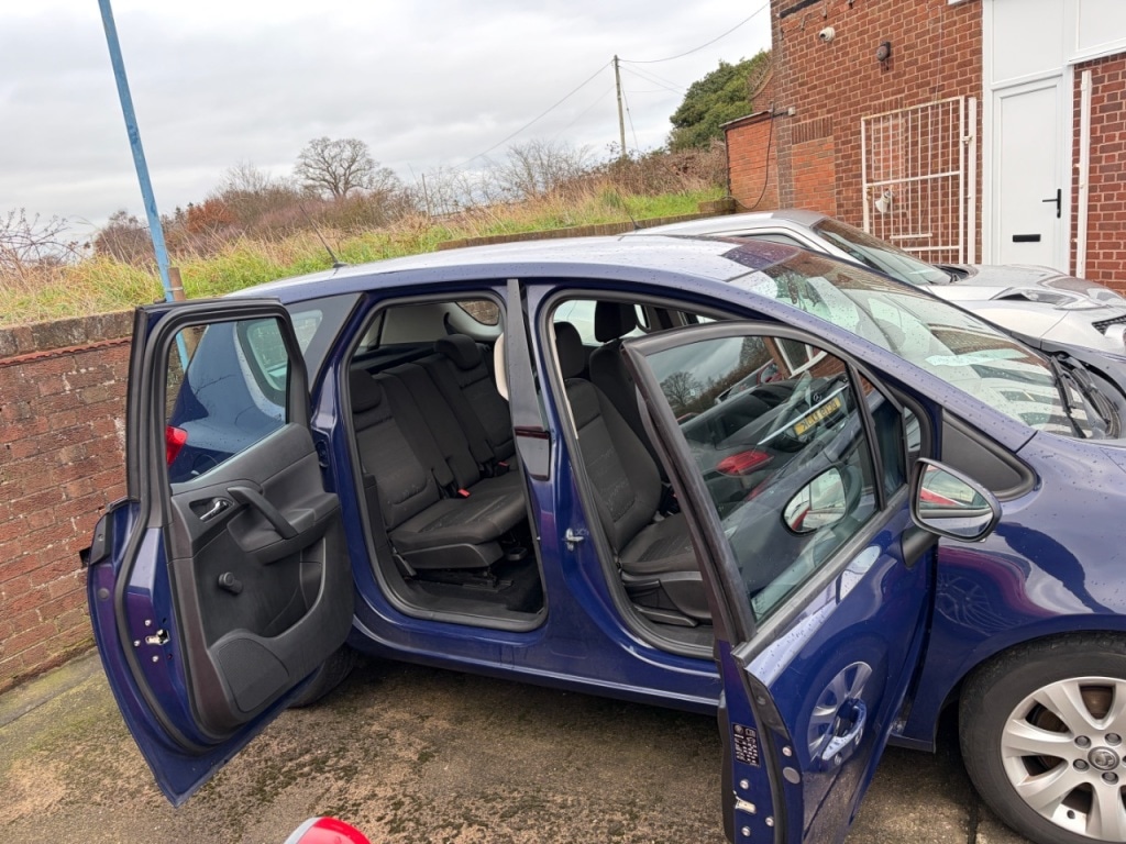 Used Vauxhall Meriva 2016 for sale - 77287302: Photo 5