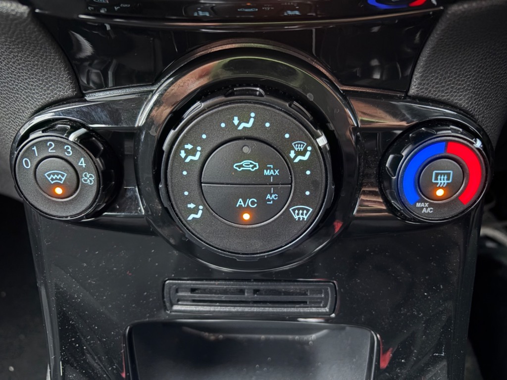 Used Ford Fiesta 2015 for sale - 77516386: Photo 7