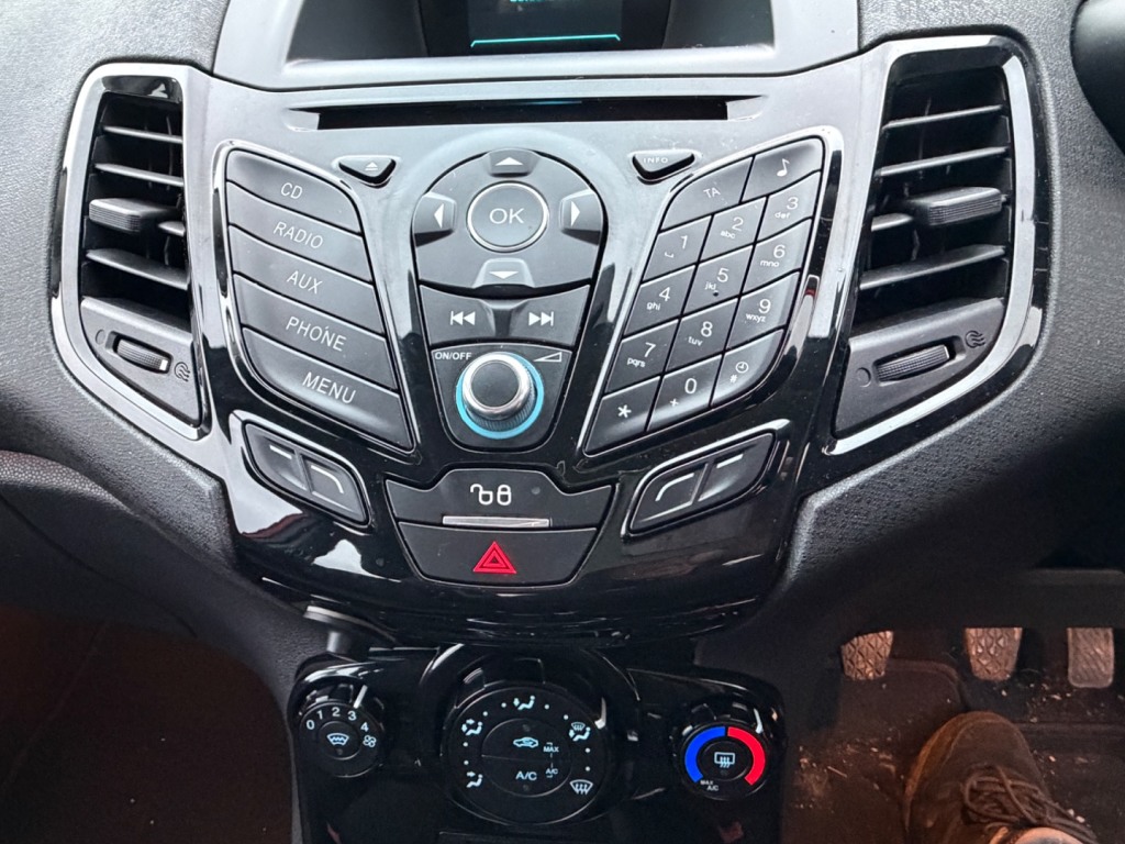 Used Ford Fiesta 2015 for sale - 77516386: Photo 9