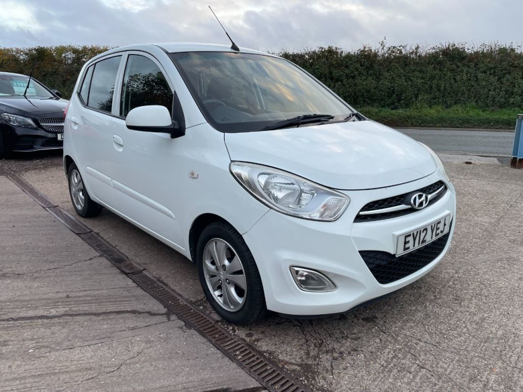 Used Hyundai i10 2012 for sale - 76453747: Photo 14