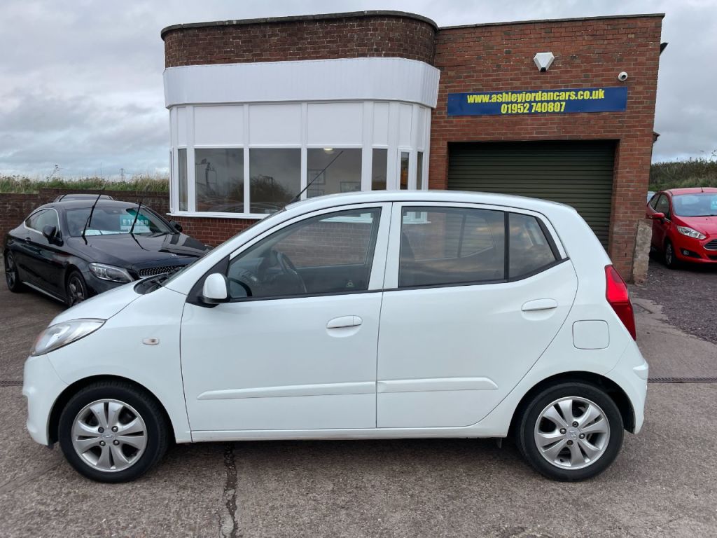 Used Hyundai i10 2012 for sale - 76453747: Photo 2