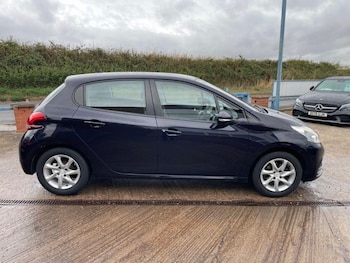 Used Peugeot 208 2015 for sale - 75764698: Photo
