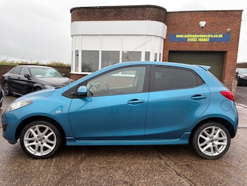 Used Mazda Mazda2 2014 for sale - 77245373: Photo