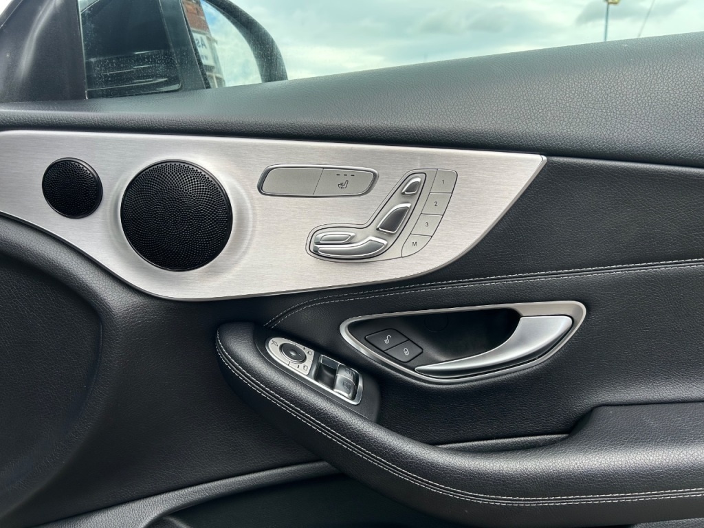 Used Mercedes-Benz C Class 2019 for sale - 76385602: Photo 14