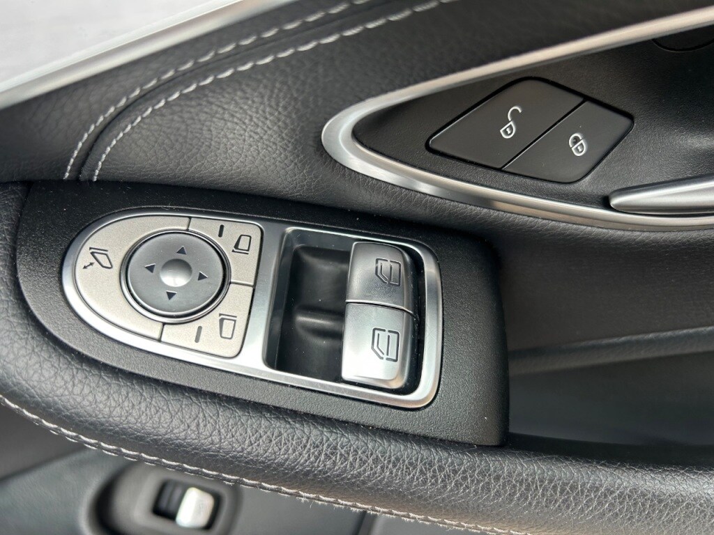 Used Mercedes-Benz C Class 2019 for sale - 76385602: Photo 21